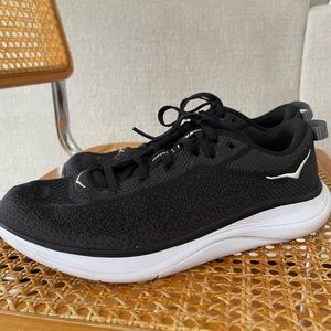 Hoka Women's One Hupana Flow Black Running Shoes